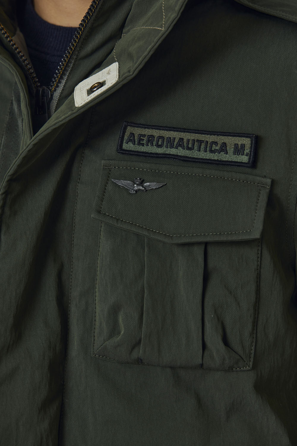 detail Bunda field jacket 222AB2035CT2932