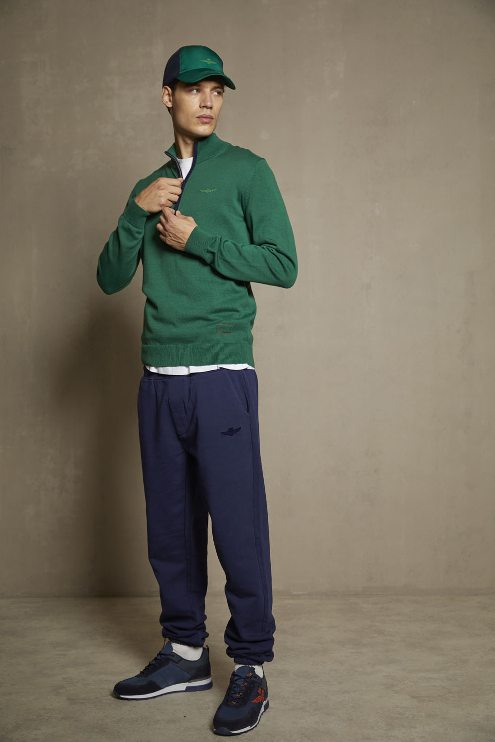 detail Kalhoty pantalone felpa 222PF852F467