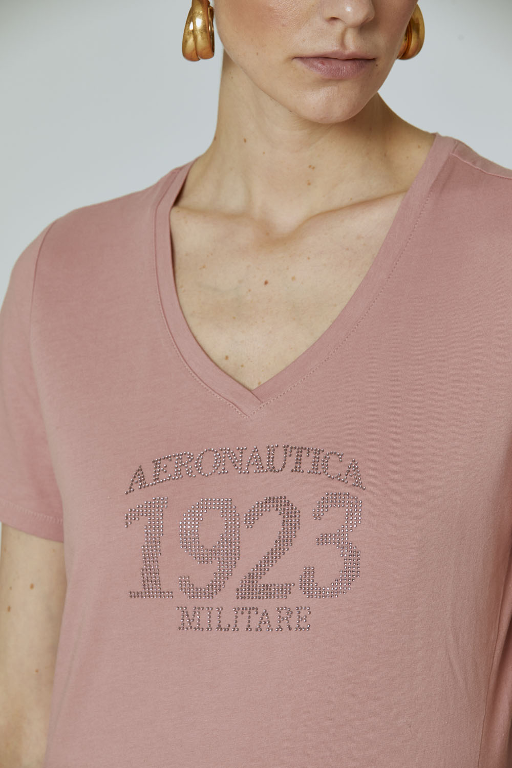 detail Tričko t-shirt scollo v 222TS2042DJ496