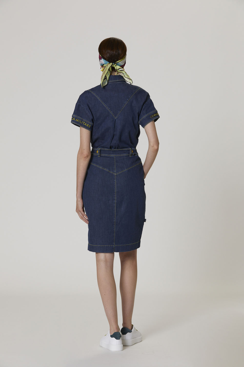 detail Šaty vestito 231VE078DCT3085