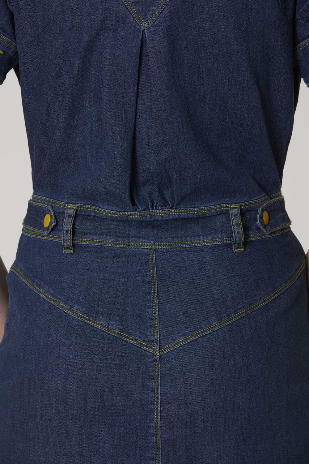 detail Šaty vestito 231VE078DCT3085