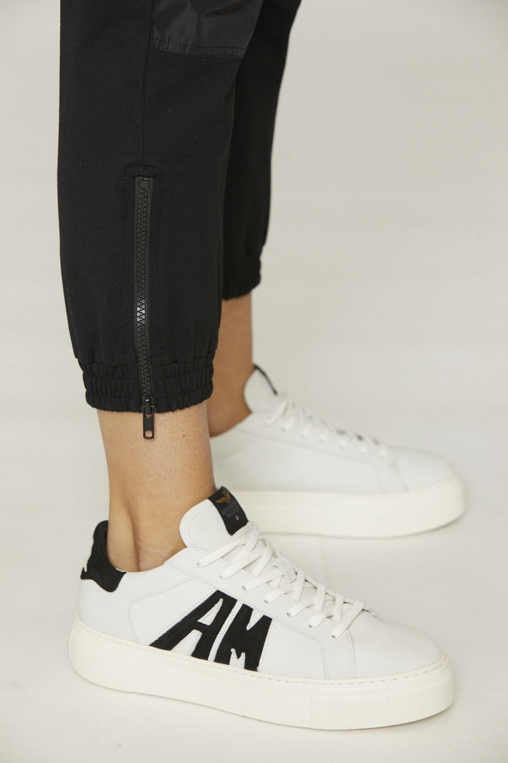detail Kalhoty pantalone felpa 232PF903DF523