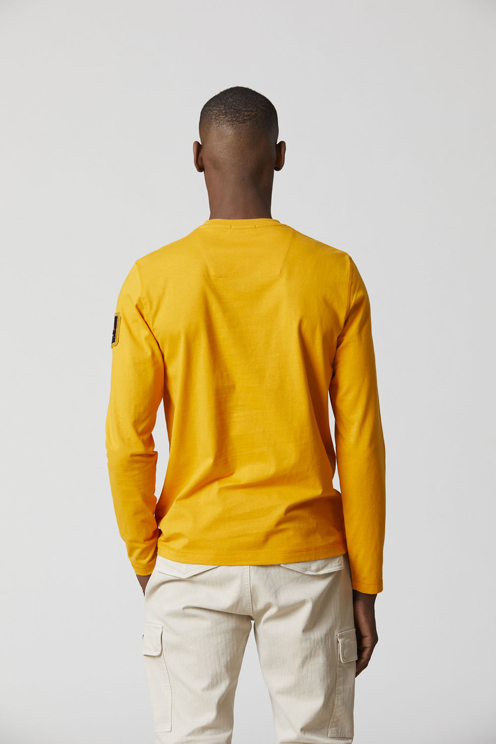 detail Tričko t-shirt m.l. 232TS2153J597