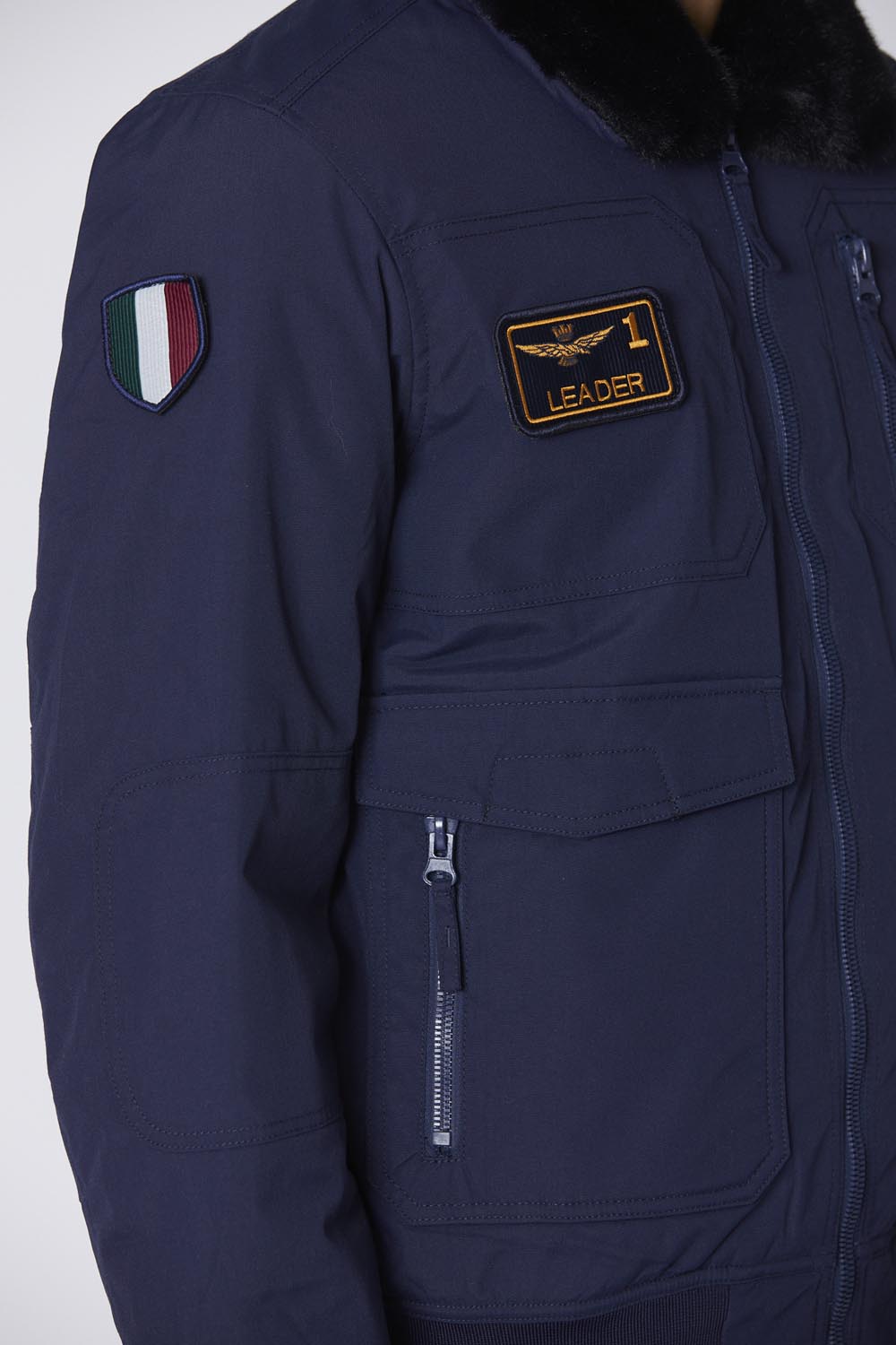 detail Bunda pilot 242AB2106CT3151