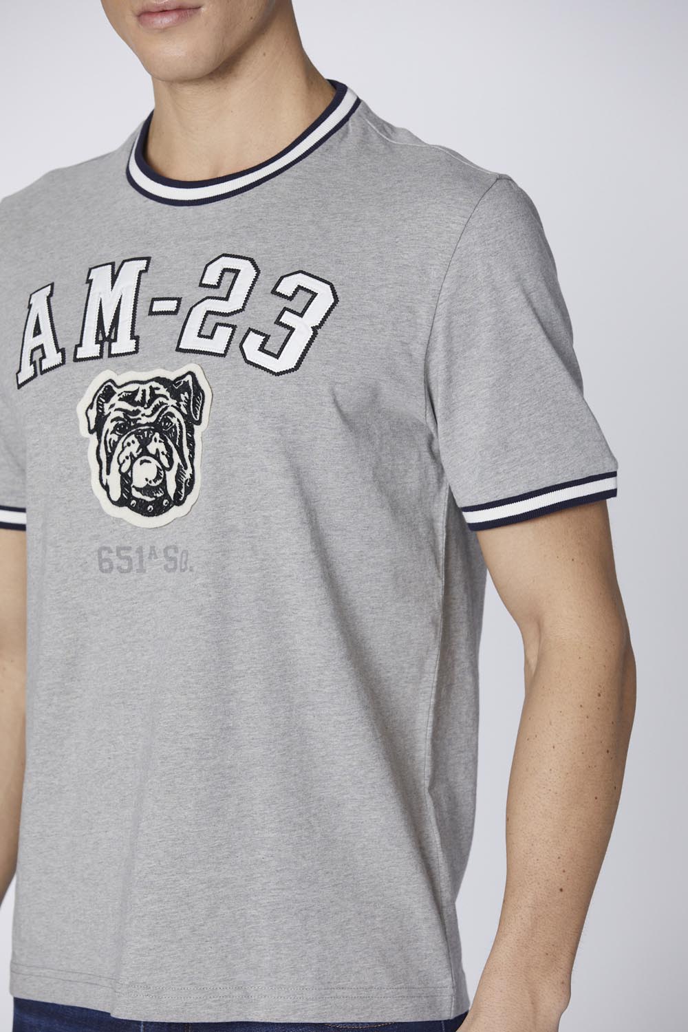detail Tričko t-shirt m.c. 242TS2310J564