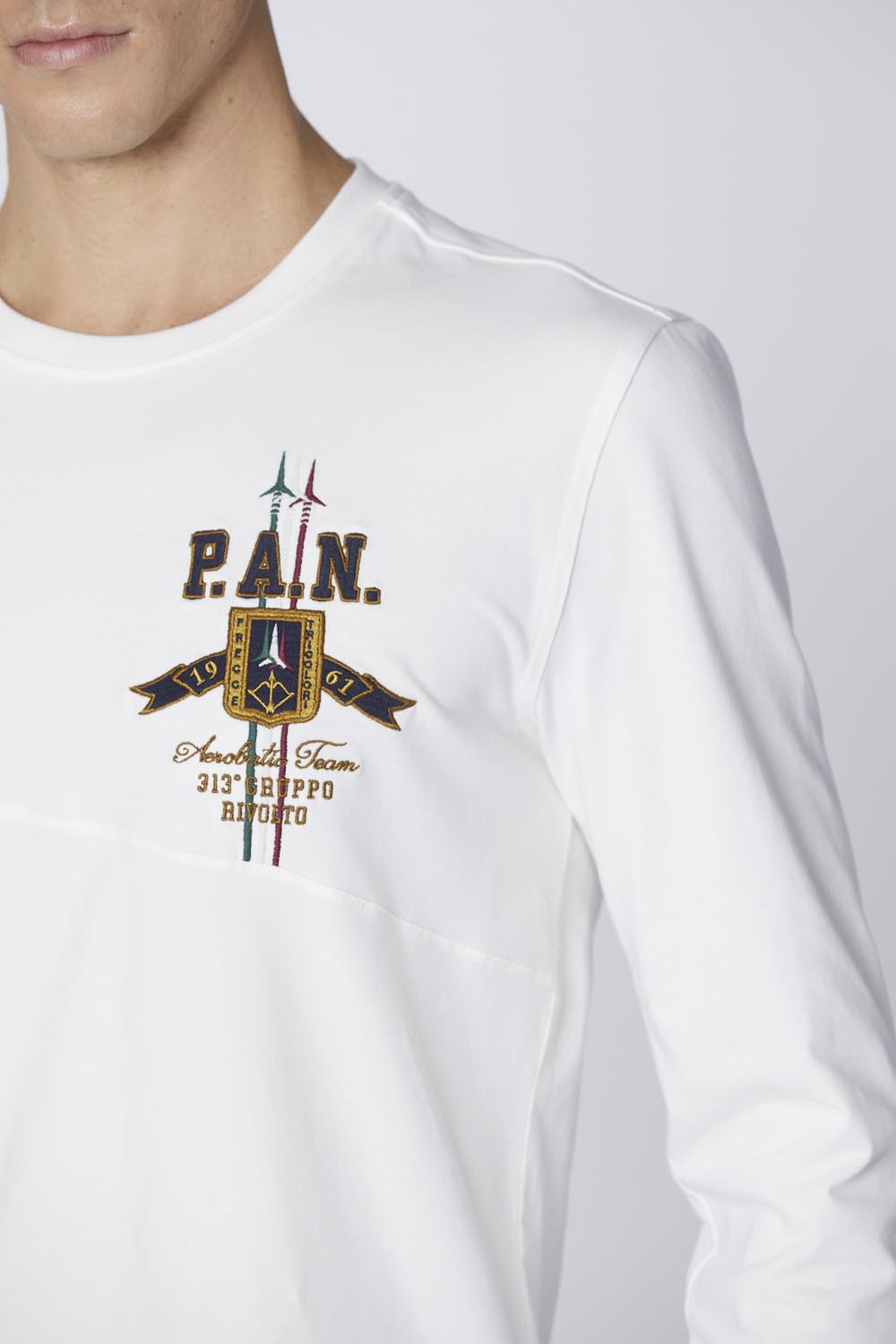 detail Tričko t-shirt m.l. 242TS2337J595