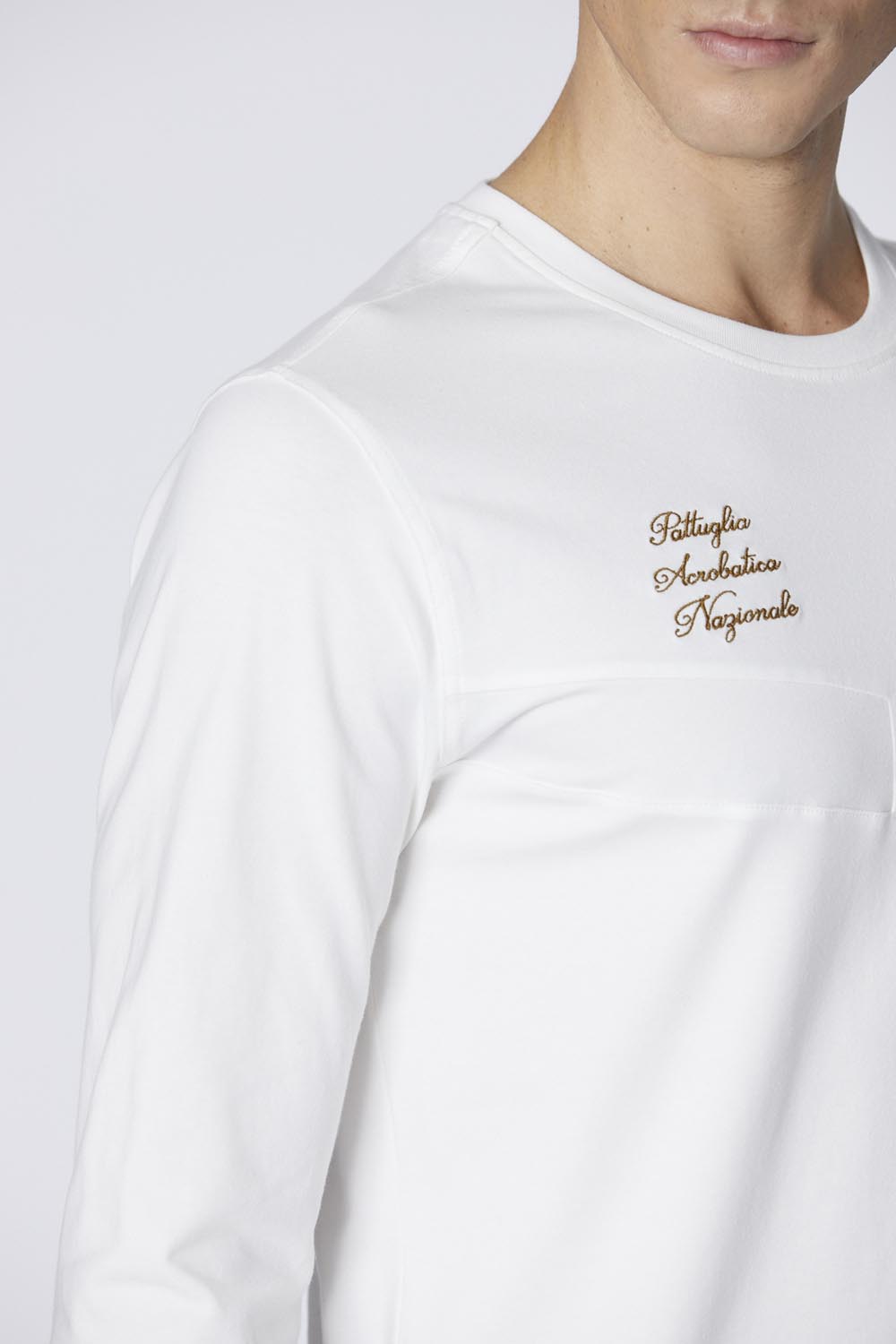 detail Tričko t-shirt m.l. 242TS2337J595