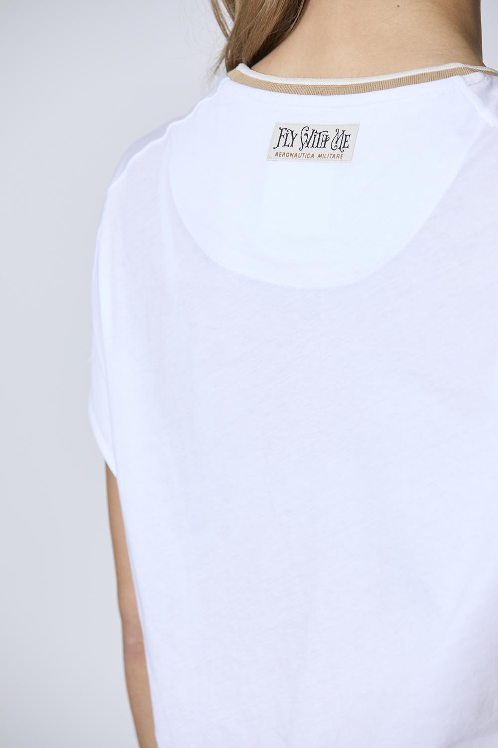 detail Tričko t-shirt m.c. 251TS2398DJ510