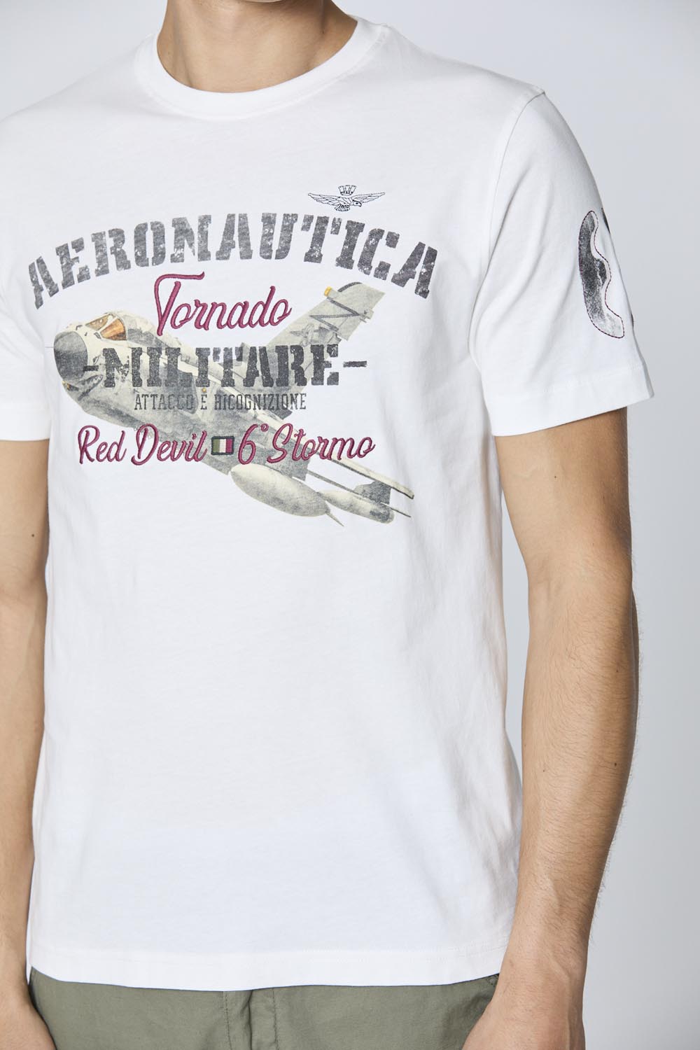 detail Tričko t-shirt m.c. 251TS2406J641