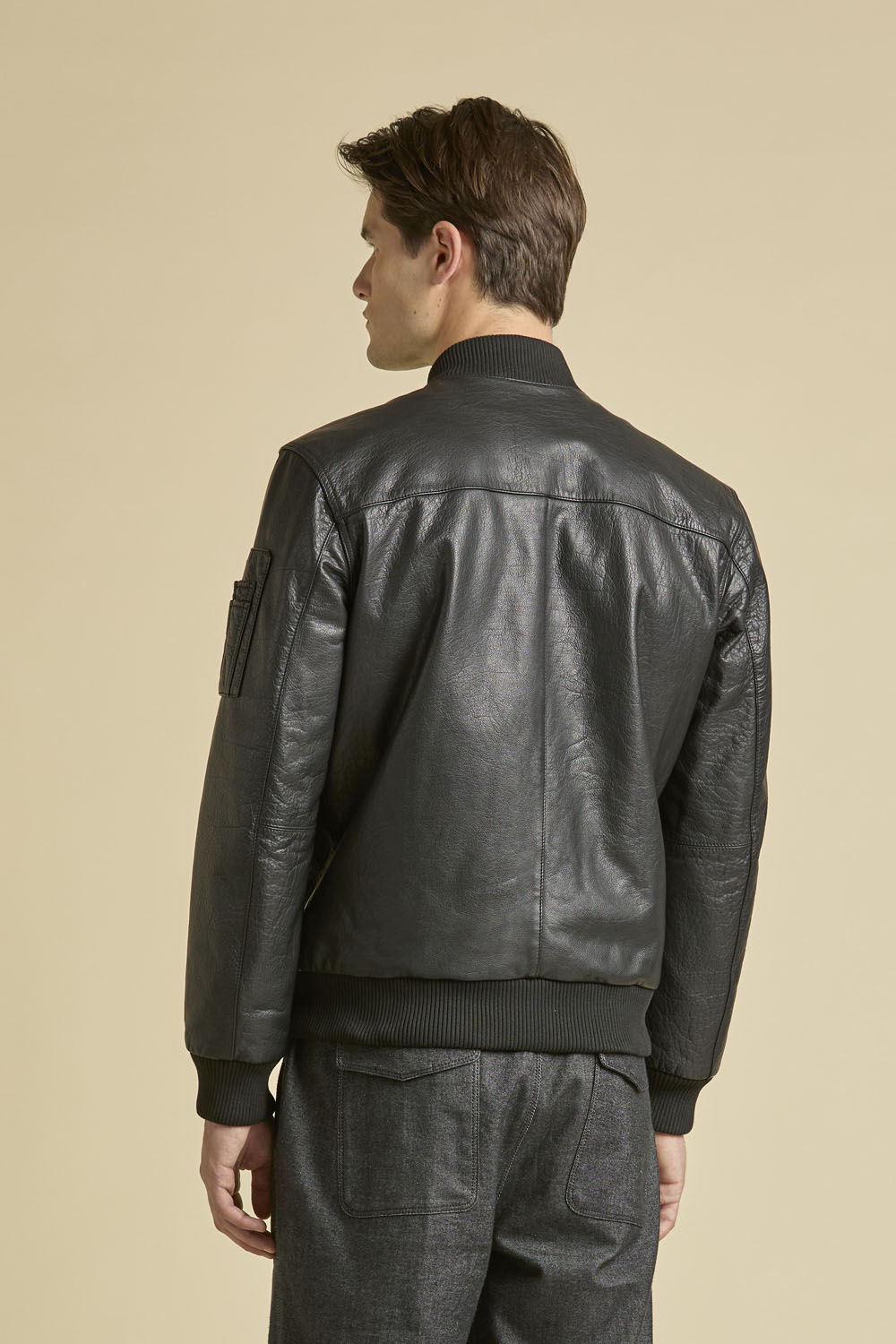 detail Bunda bomber 252PN0958UPL00305