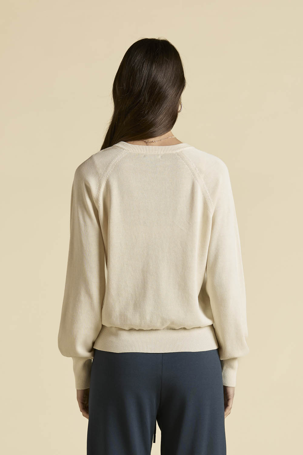 detail Svetr maglia con scollo a v 261MA1618DL00927