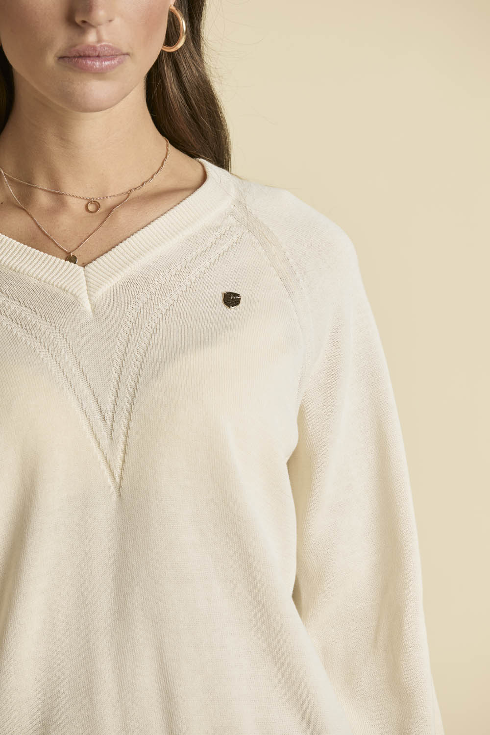 detail Svetr maglia con scollo a v 261MA1618DL00927