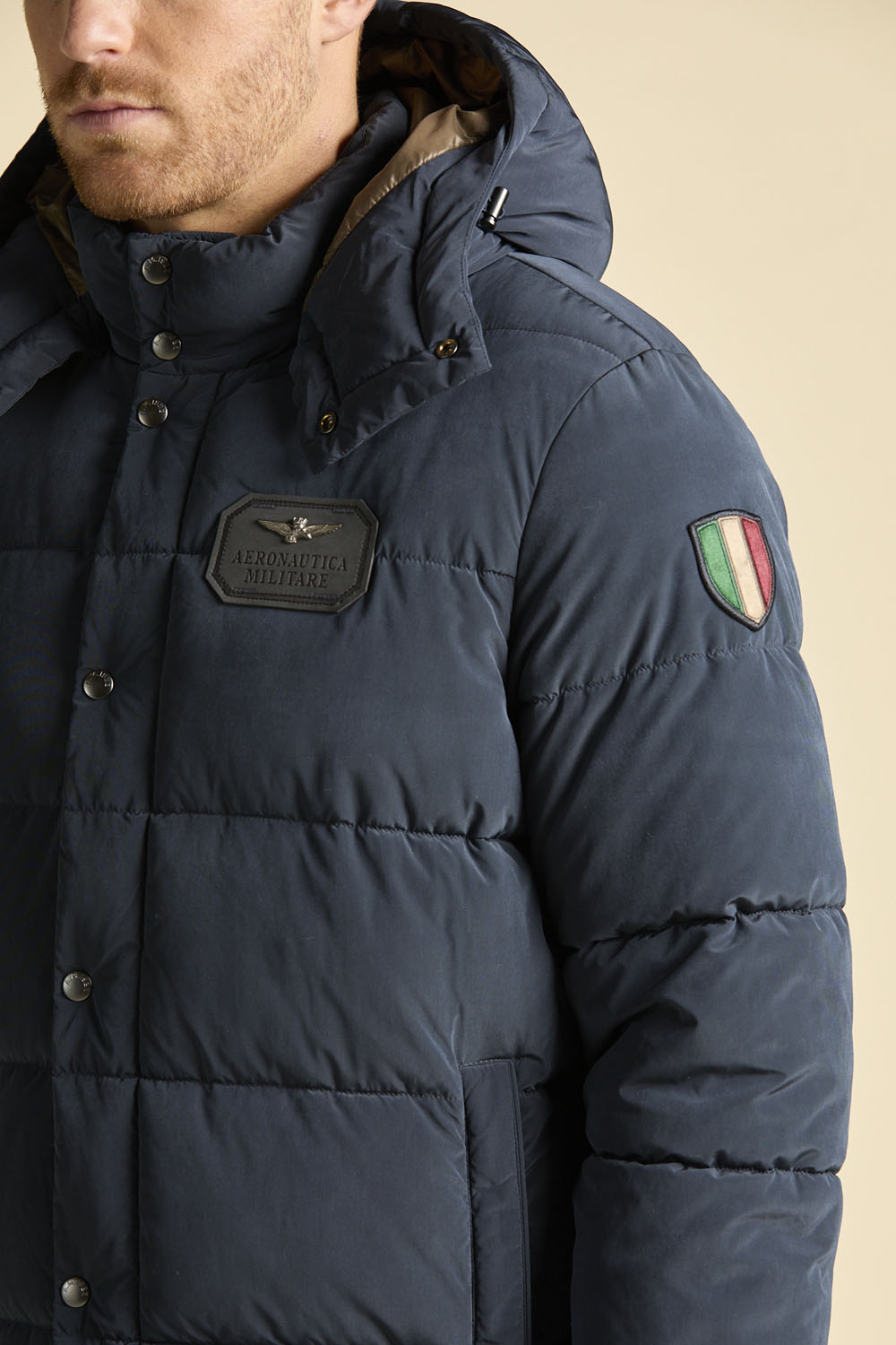 detail Bunda giubbotto con cappuccio 262AB3072UCT04358
