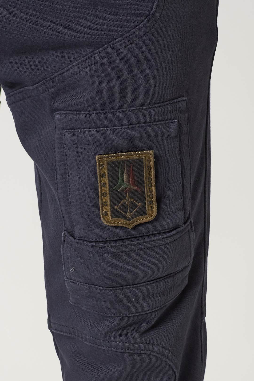 detail Kalhoty pantalone 222PF743J505