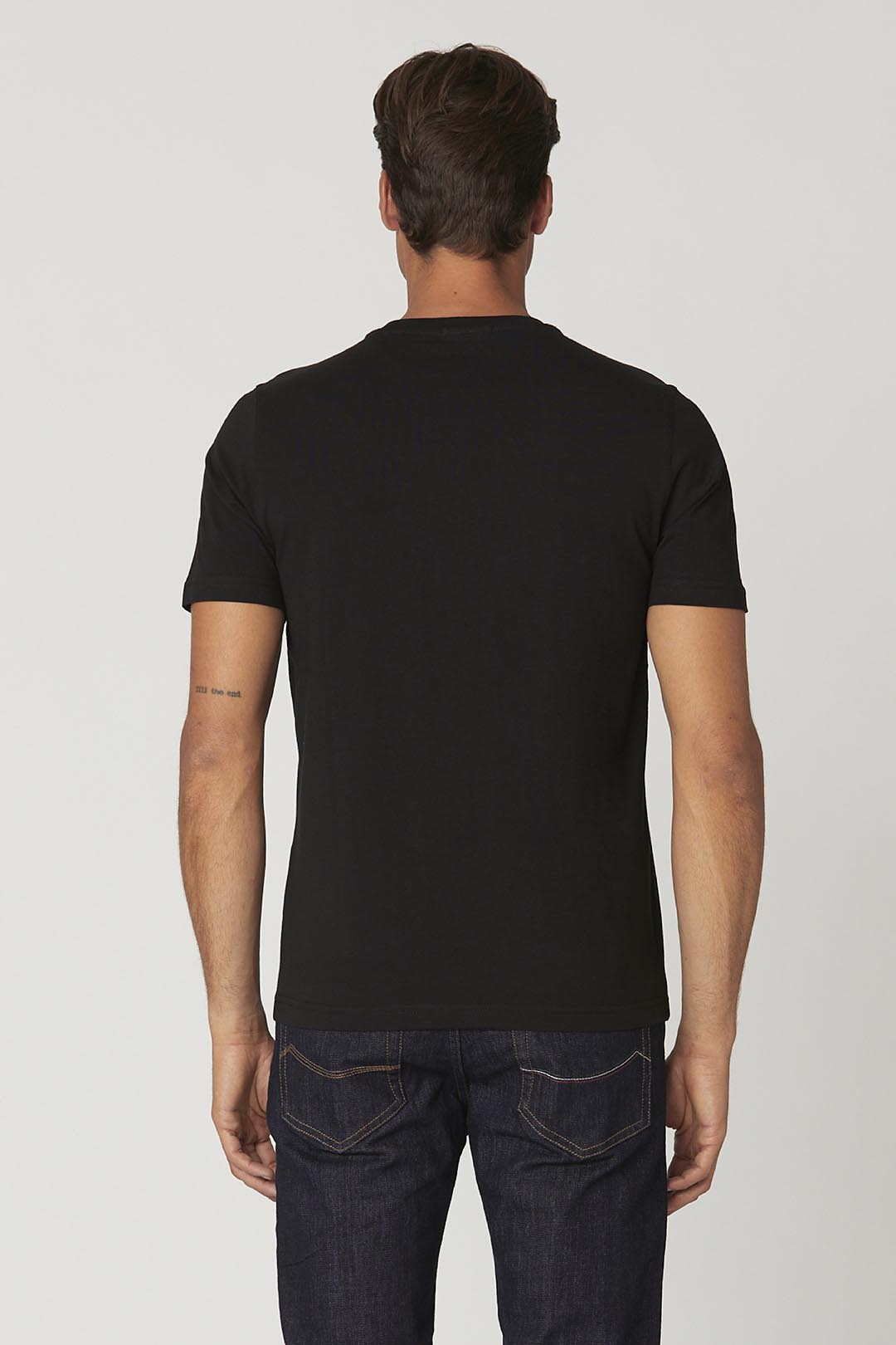 detail Tričko t-shirt m.c. 232TS2136J597