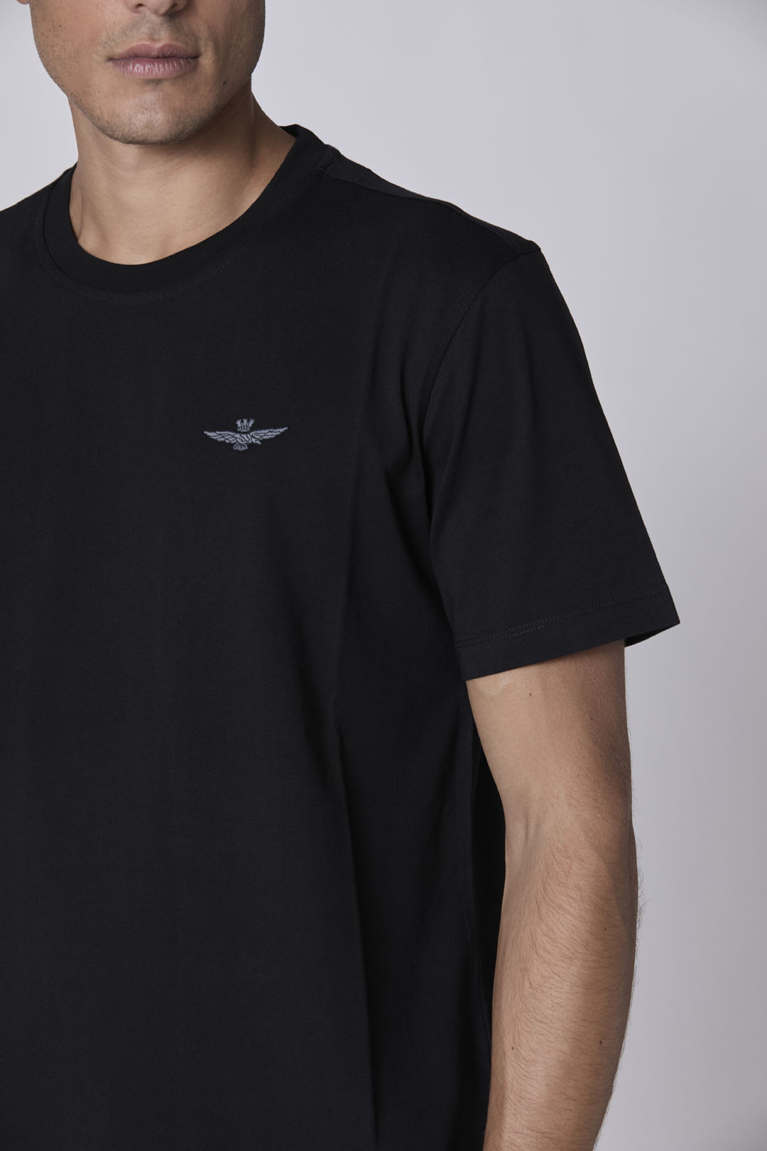 detail Tričko t-shirt m.c. 242TS2065J592
