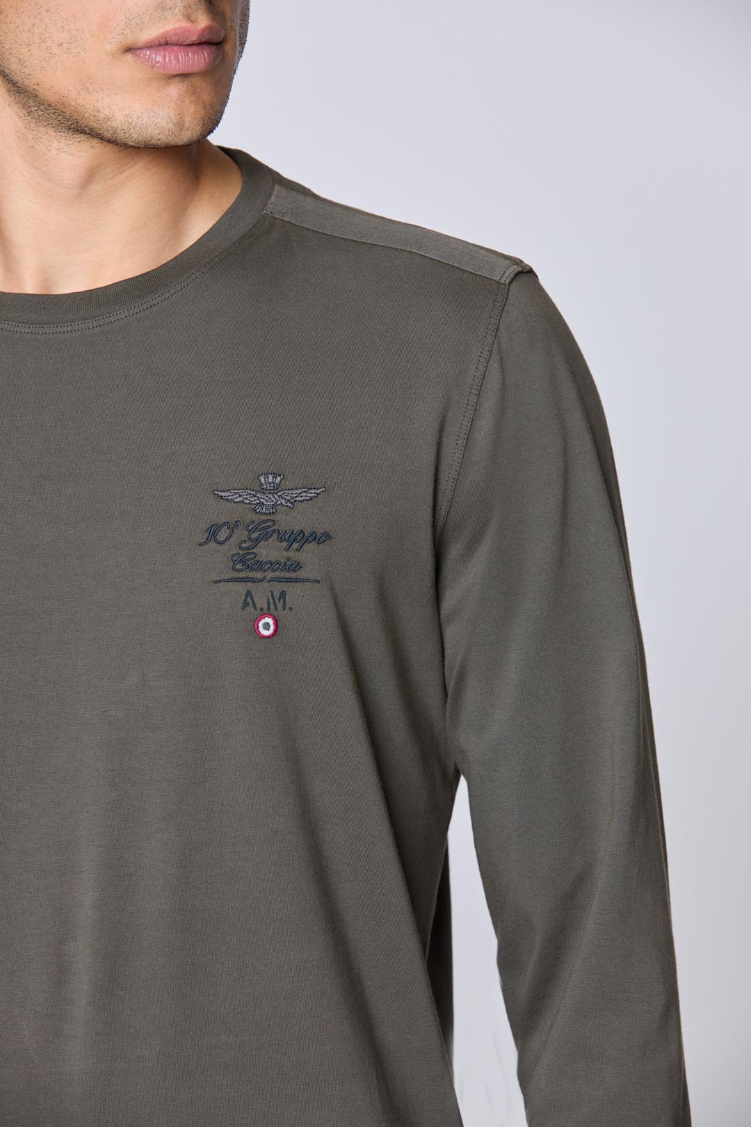 detail Tričko t-shirt m.l. 242TS2313J633