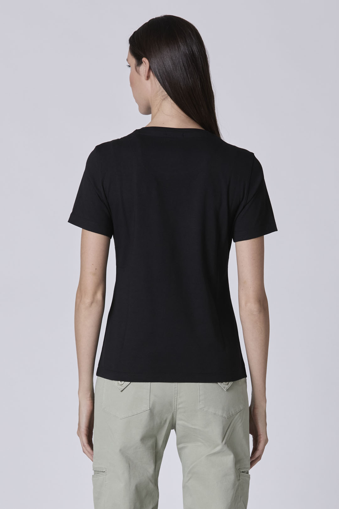 detail Tričko t-shirt m.c. 242TS2353DJ638