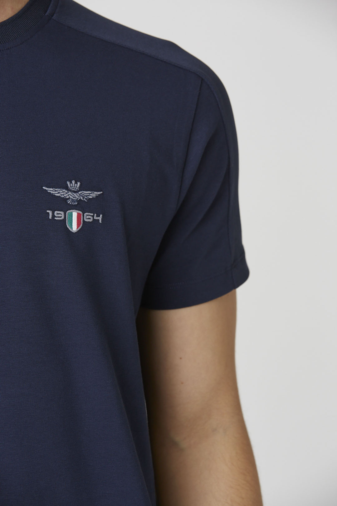 detail Tričko t-shirt m.c. 251TS2380J674