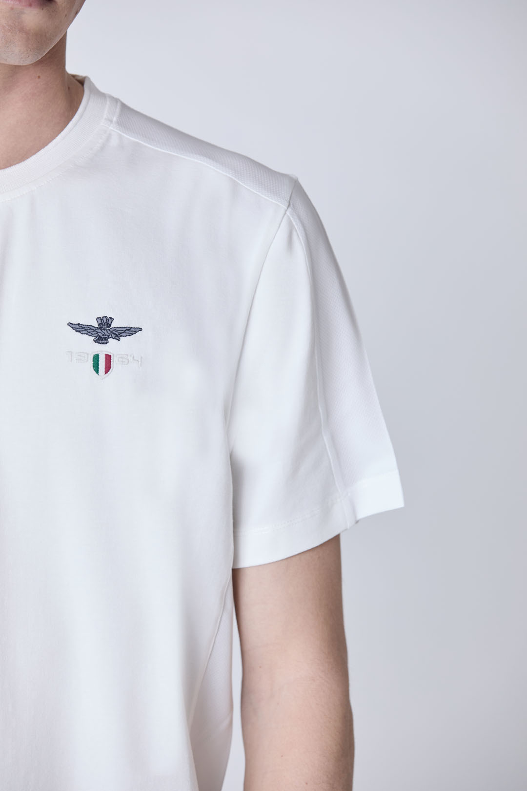 detail Tričko t-shirt m.c. 251TS2380J674