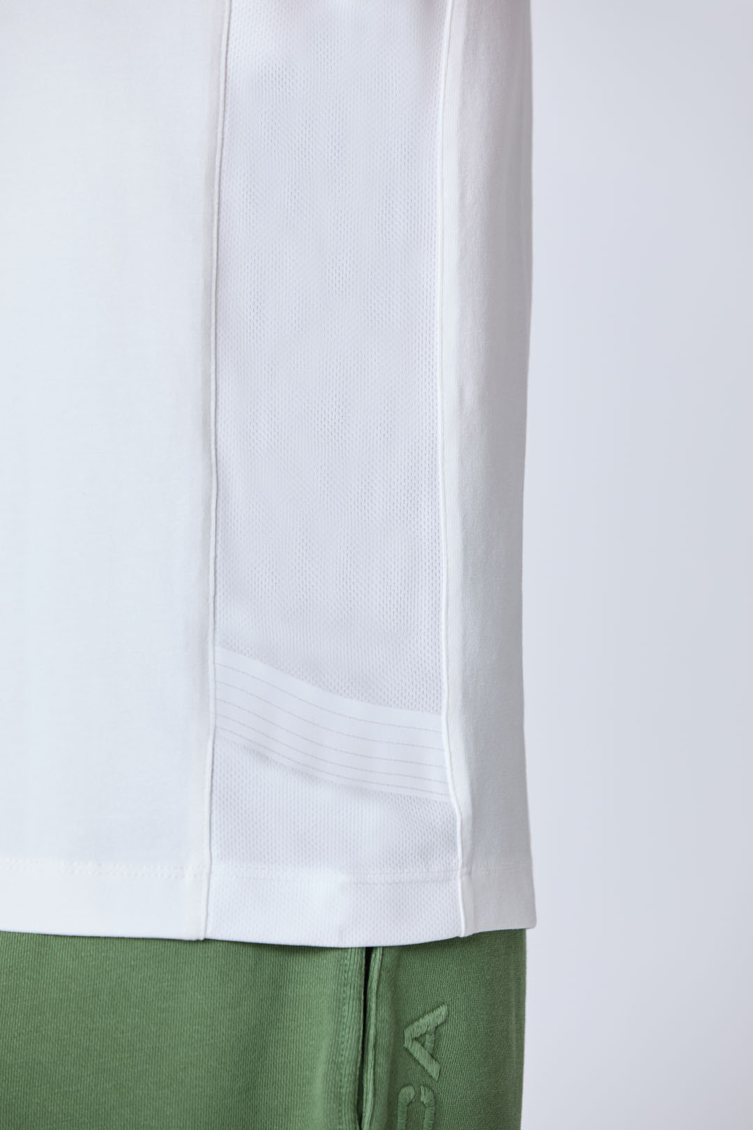 detail Tričko t-shirt m.c. 251TS2380J674