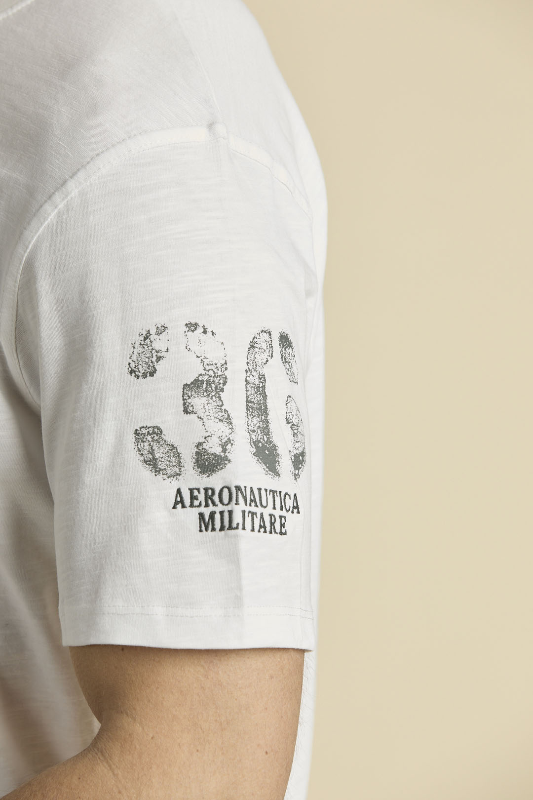 detail Tričko t-shirt manica co 261TS2525UJ00686