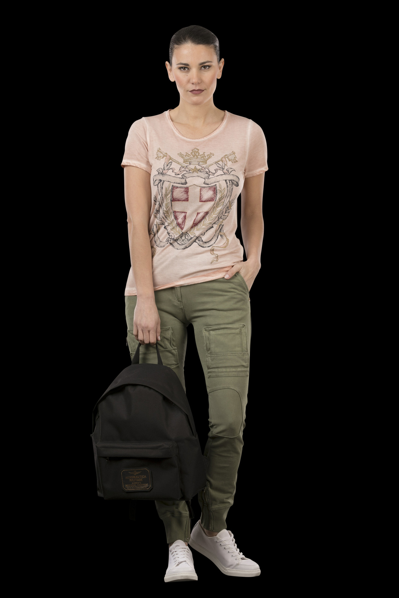 detail Tričko t-shirt m.c. 181TS1501DJ213